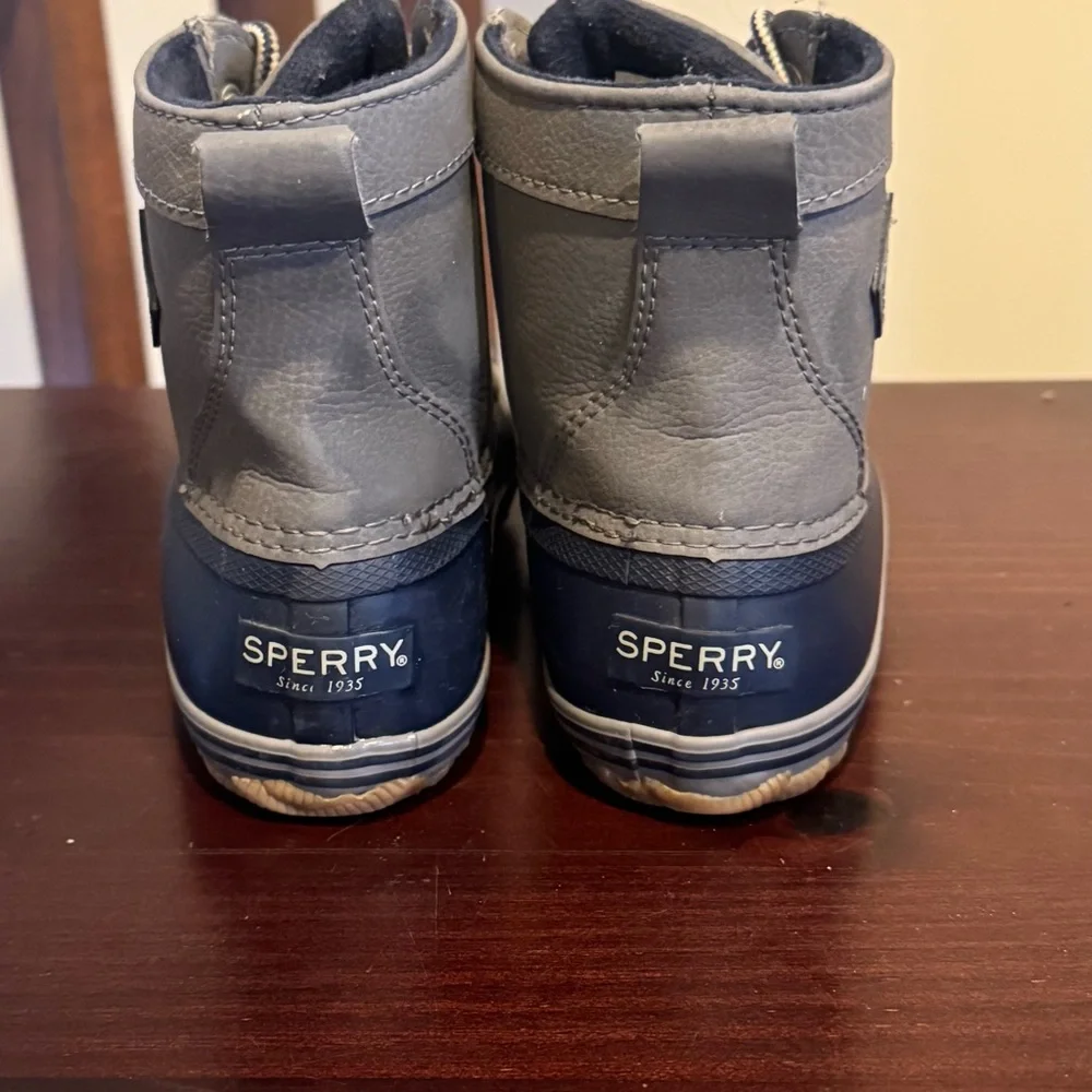Sperry Bowline Kids Gray and navy blue waterproof snow boots size 12